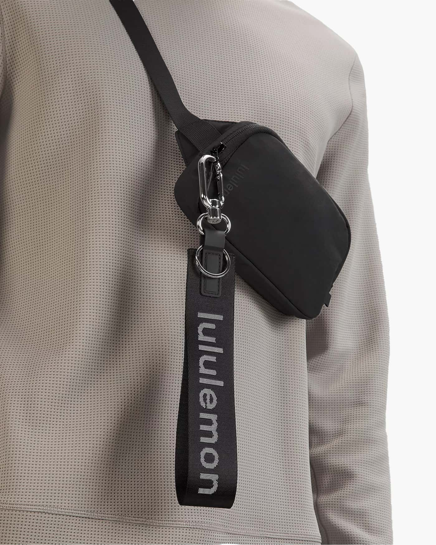 Never Lost Keychain - Black/White