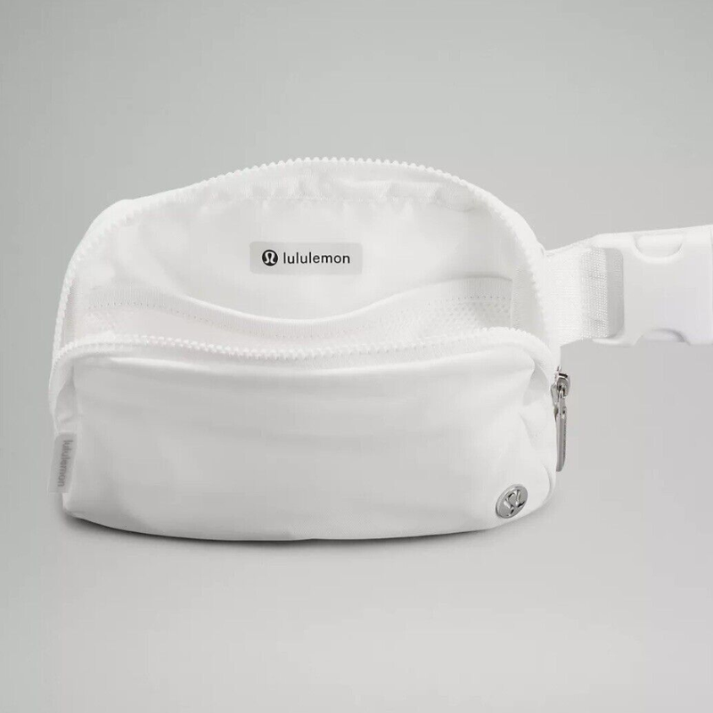 Lululemon Everywhere Belt Bag 1L - White