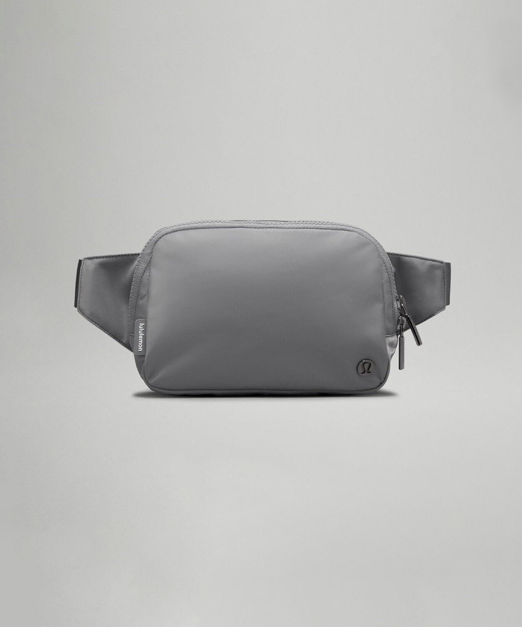 Lululemon Everywhere Belt Bag, Athletica Fanny Packs, Crossbody Gym Bags, Fashion Waist Packs with Adjustable Strap - Grey