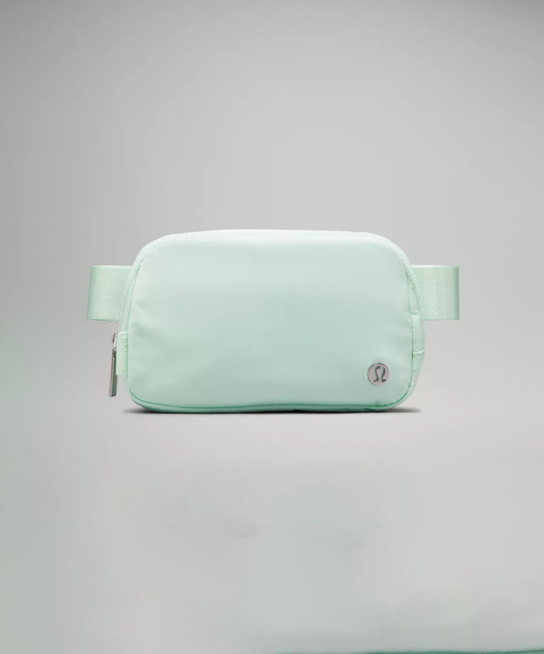 Lululemon Everywhere Belt Bag, Athletica Fanny Packs, Crossbody Gym Bags, Fashion Waist Packs with Adjustable Strap - Mint Green