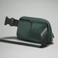 Lululemon Everywhere Belt Bag 1L - Dark Green