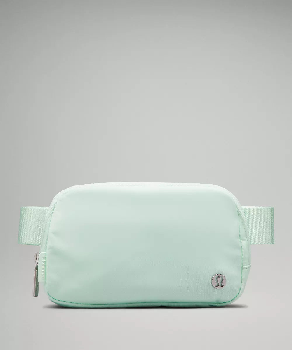 Lululemon Everywhere Belt Bag, Athletica Fanny Packs, Crossbody Gym Bags, Fashion Waist Packs with Adjustable Strap - Mint Green