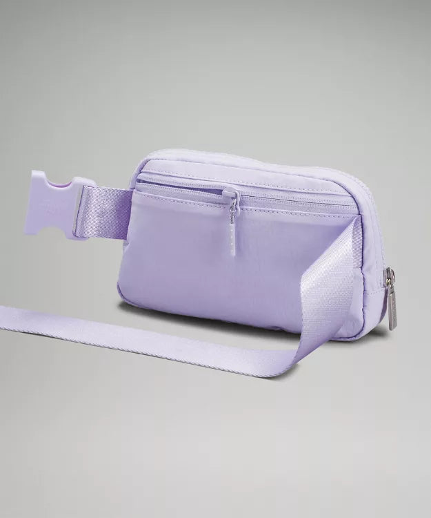 Lululemon Everywhere Belt Bag 1L - Pastle Blue