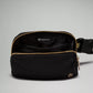 Lululemon Everywhere Belt Bag 1L - Black/Gold