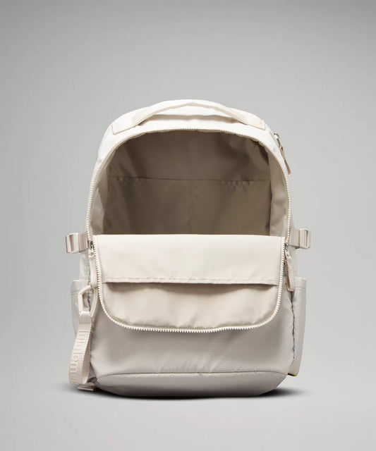 New Crew Backpack 22L - White/ White Opal