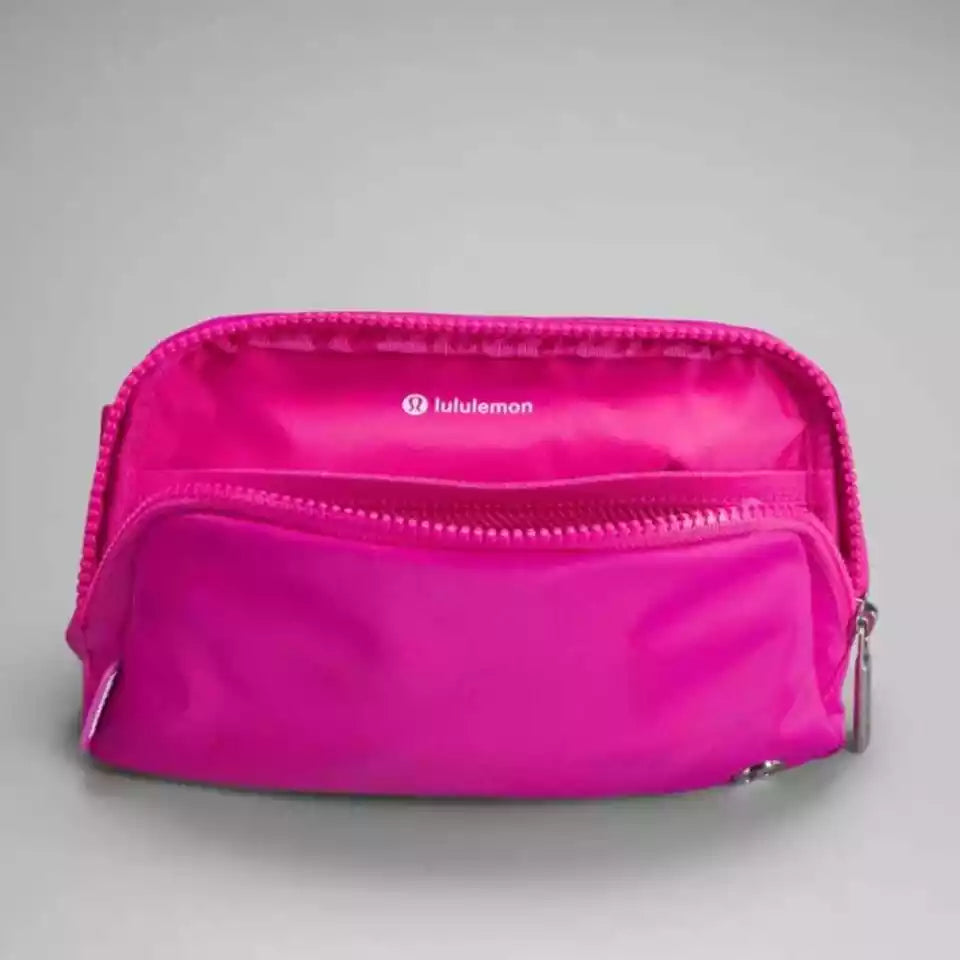 Lululemon Everywhere Belt Bag 1L - Sonic Pink