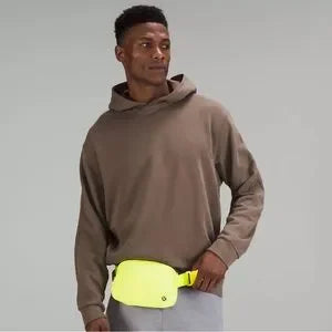 Lululemon Everywhere Belt Bag 1L - Electric Lemon